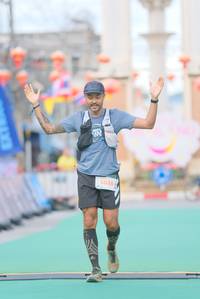 BIB: 5038
                            <button type="button" onclick="openModal(21762925)" class="btn btn-primary btn-sm float-right btn-popup" data-toggle="modal" data-target=".modal-high-quality">
                        <i class="fas fa-shopping-cart"></i> Add to Cart
                    </button>
                                            <button type="button" onclick="isThisMe(21762925, true)" class="btn btn-success btn-sm float-right btn-popup btn-isme hidden" data-toggle="tooltip" data-placement="bottom" title="นี่คือรูปของคุณใช่ไหม คลิกที่นี่เพื่อเอาเข้าอัลบั้ม">
                        <i class="fas fa-plus"></i> Add to album
                    </button>
                    <button type="button" onclick="isThisMe(21762925, false)" class="btn btn-warning btn-sm float-right btn-popup btn-isnotme hidden">
                        <i class="fas fa-ban"></i> Remove from album
                    </button>